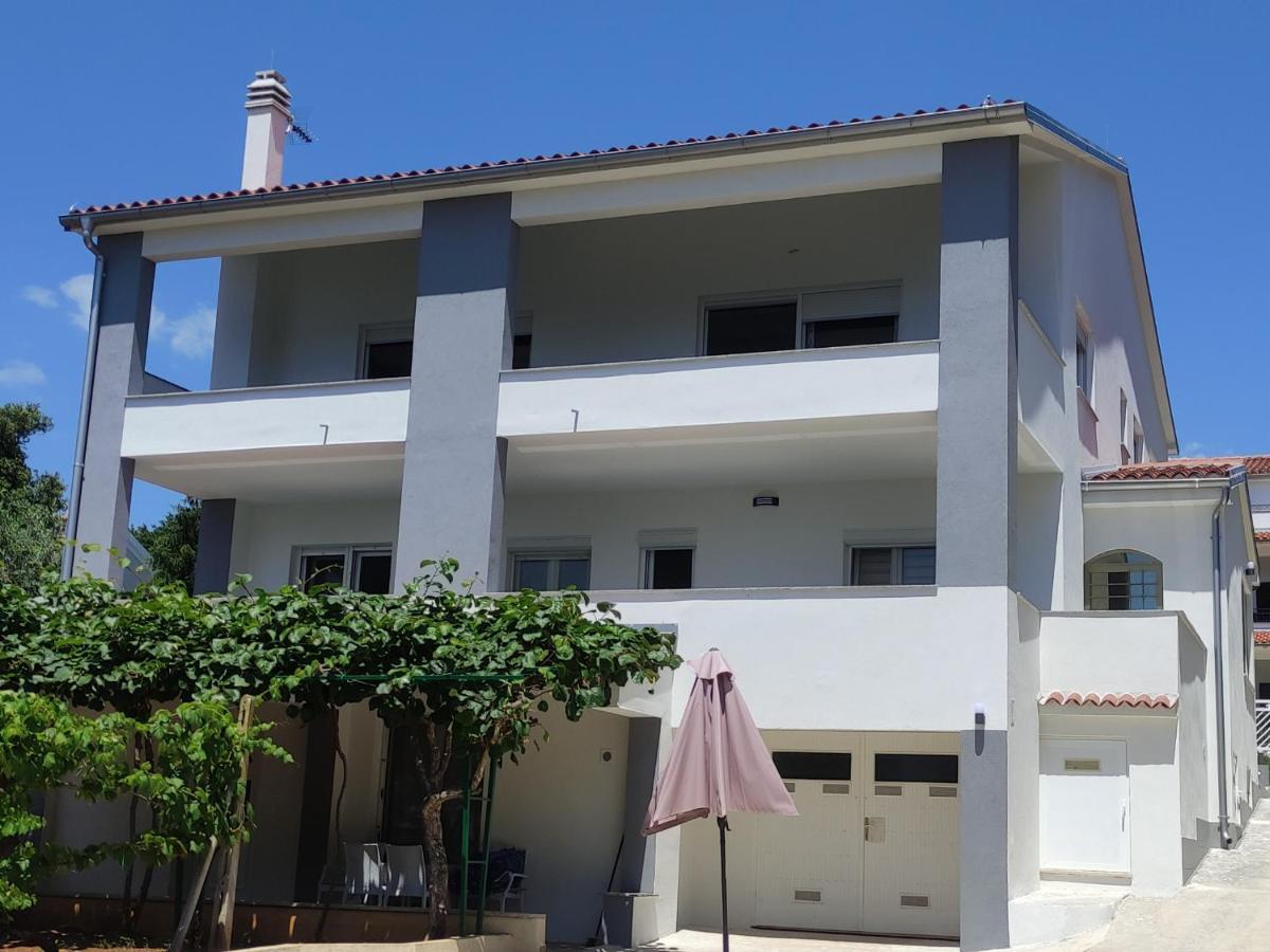 Apartman Emily, 6 Plus 2 Guests, Newly Refurbished PUY Eksteriør bilde